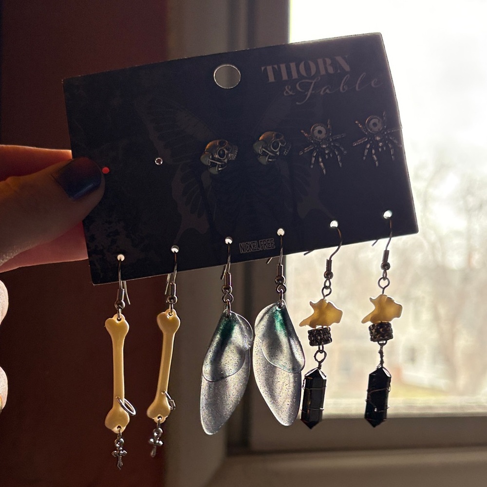 Thorn & Fable Earring Set